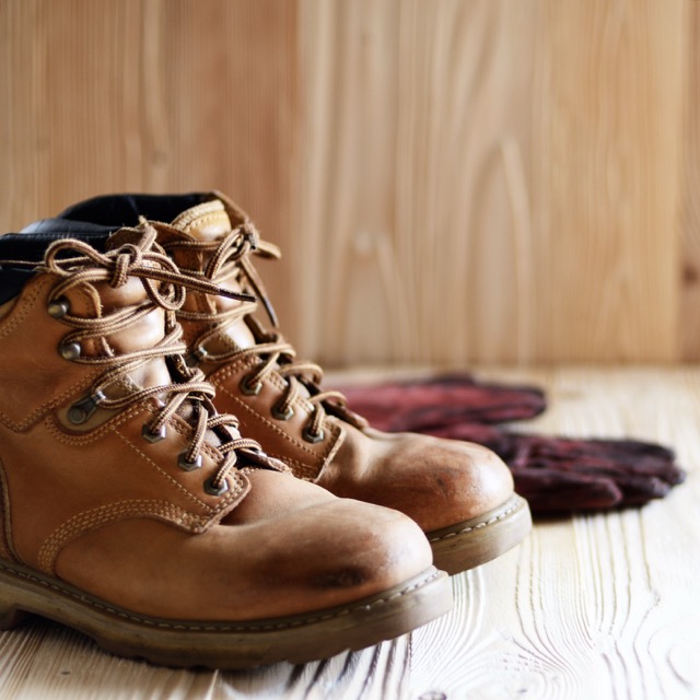 MoShoes Six